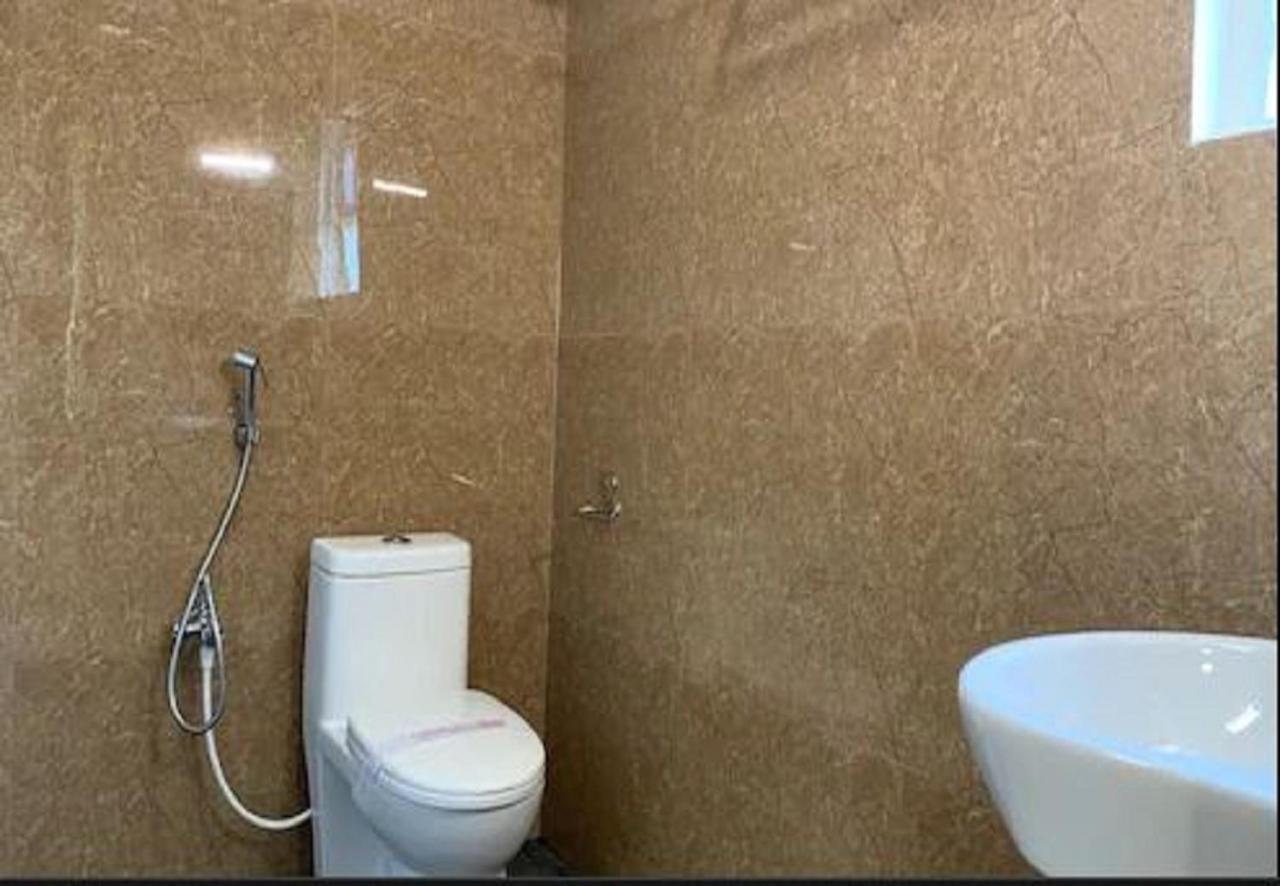 Sri Aadhish Grand Hotel Arantāngi Εξωτερικό φωτογραφία