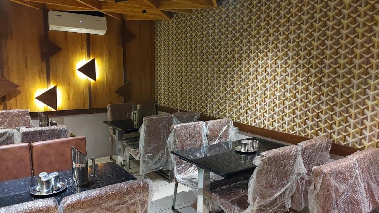 Sri Aadhish Grand Hotel Arantāngi Εξωτερικό φωτογραφία